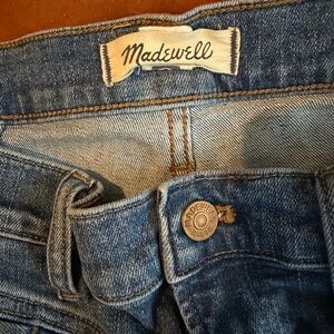 Madewell Mid-Rise Kick Out Jeans in Blue